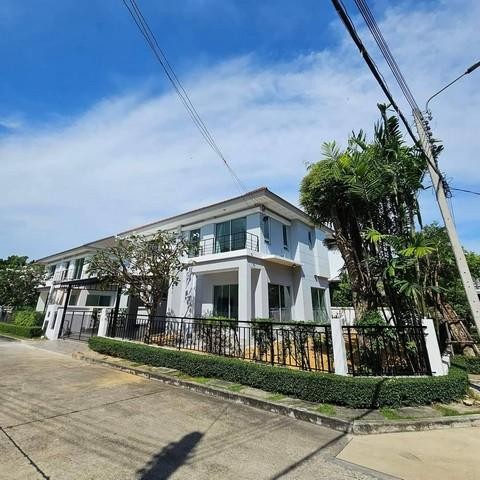PB4103 ให้เช่าบ้านเดี่ยว 2ชั้น รีโนเวทใหม่ บ้านหลังหัวมุม หมู่บ้านไลฟ์ บางกอก บูเลอวาร์ด รามอินทรา เขต คันนายาว