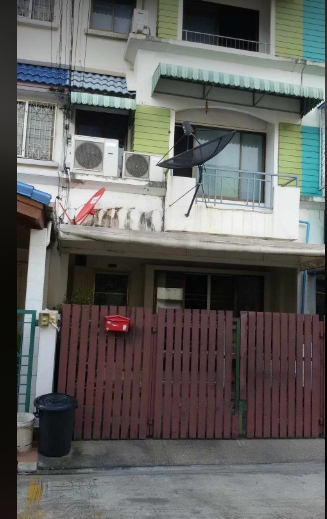 ให้เช่าและขาย ทาวน์โฮม 3 ชั้น บ้านกลางเมือง พระรามเก้า 43 ใกล้ห้าง The Nine 