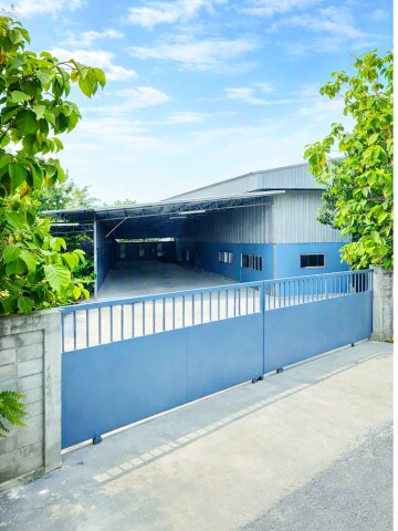 บ้านบึง Stand Alone โกดัง วัดป่ายุบบุญญาราม 900 ม  ให้เช่า 1,800 ตร.ม.  2ไร่ หรือ 800ตร.ว.  PTT Station หนองไผ่แก้ว 2.7 กม.