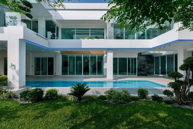 พูลวิลล่า สไตล์โมเดิร์นลักชัวรี่ หนองควาย หางดง    