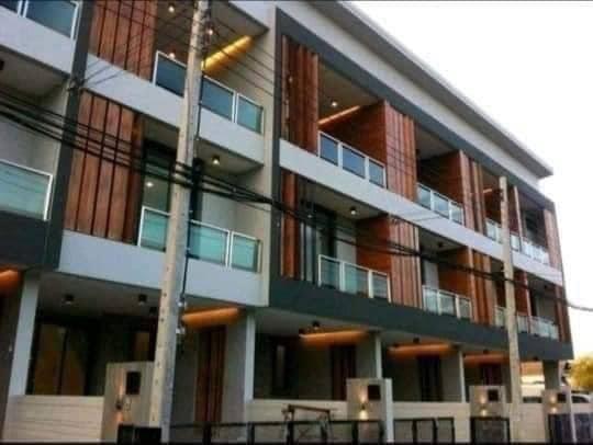 ให้เช่า-ขายทาวน์โฮม 3ชั้น ซอยรามอินทรา39  โครงการ Block Officeขนาด 25 ตรว พื้นที่ใช้สอย 220 ตร.ม. 3ห้องนอน 3 ห้องน้ำ ใกล์รถไฟฟ้าBTSกม.4