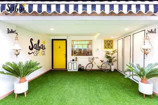 ให้เช่าทาวน์โฮม 4 ชั้น  หมู่บ้านคริสตัลวิลล์ Crystal Ville เลียบด่วน พื้นที่ใช้สอย 240 ตารางเมตร 4 ห้องนอน  4 ห้องน้ำ Central Eatsville 