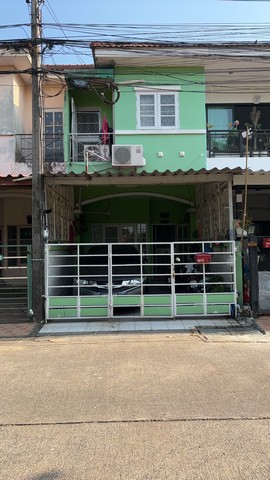 ธนารมย์-ธนาริน ทาวเฮ้าส์ 2 ชั้น 18 ตร.วา  ต.ลาดสวาย อ.ลำลูกกา จ.ปทุมธานี