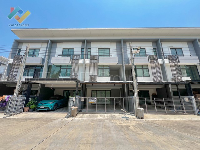 ทาวน์โฮม เพล็กซ์ เรสซิเดนซ์ นวมินทร์ 111 Private Zone